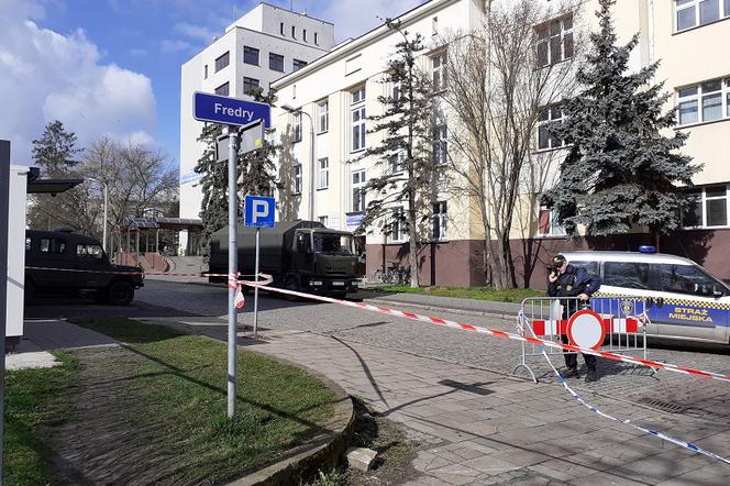 Koronawirus Toruń i okolice: Śmiertelna ofiara w Grudziądzu. Nowe przypadki w regionie [15.04.2020]