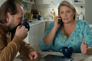 Barwy szczęścia, odcinek 3132. Borys (Jakub Wieczorek), Aldona (Elżbieta Romanowska)