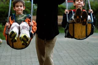 Robert Gawliński z synami świętuje 30-lecie Wilków