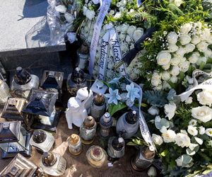 Koszulka klubowa i kij do hokeja spoczęły w grobie Natana. Gniezno żegna 18-latka