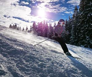 Tańsze narty w Tatrach. Jak kupić skipass Tatry Super Ski w promocji?
