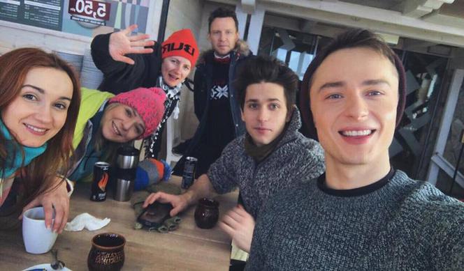 Pierwsza miłość Melka (Ewa Jakubowicz) Marysia (Aneta Zając) Michał (Wojciech Błach) Paweł (Michał Malinowski) Krystian (Patryk Pniewski)
