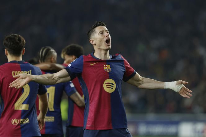 Robert Lewandowski wygina śmiało ciało i pręży muskuły. Aktywny urlop gwiazdora Barcelony