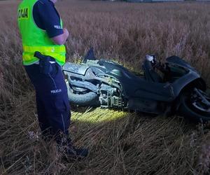 31-letni motocyklista wypadł z drogi i uderzył w słup! Zginął na miejscu