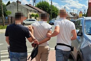 Haracz po bułgarsku. Policjanci z zatrzymanymi pod Warszawą