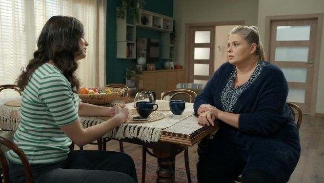 Barwy szczęścia, odcinek 3184. Weronika (Maria Świłpa), Aldona (Elżbieta Romanowska)