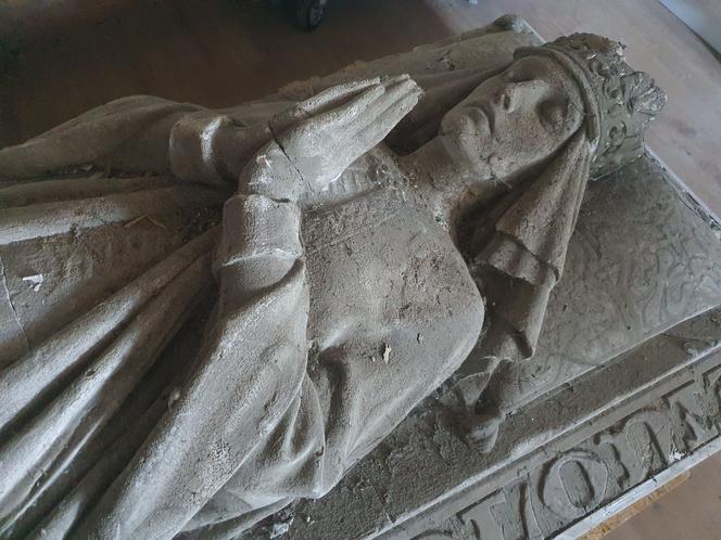 Model sarkofagu królowej Jadwigi odnaleziony w Tarnowie