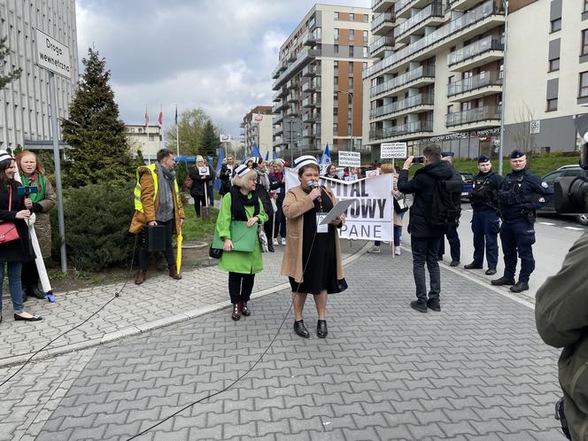 Protest pielęgniarek w Krakowie 12.04.