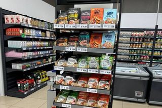 Otwarcie sklepu Mix Markt w Sosnowcu. Wcześniej było tam biuro Polska 2050‬. Otwierał Szymon Hołownia