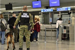Samolot wypadł z pasa na lotnisku w Balicach. Wstrząsająca relacja pasażera