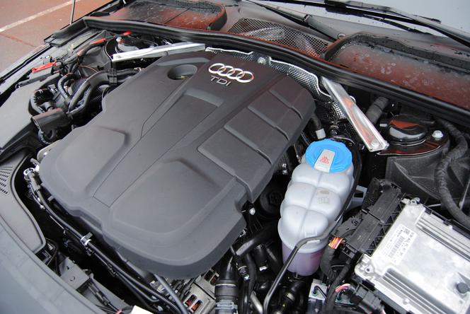 Audi A4 Avant B9 2.0 TDI CR S-Tronic