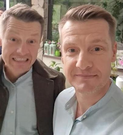 M jak miłość odcinek 1750 na planie. Marcin Mroczek (Piotrek), Rafał Mroczek (Paweł)