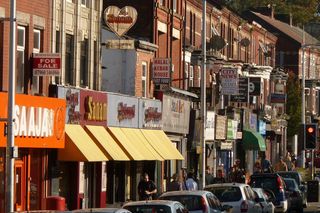 Manchester. To idealny city break dla fanów piłki nożnej. Lot z lotniska w Rzeszowie trwa poniżej 3 godzin