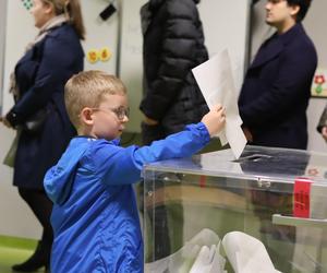 W wielu miejscach trzeba czekać nawet godzinę! Tak głosują lublinianie