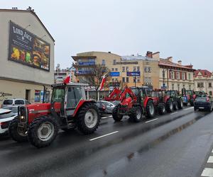 Rolnicy w Rzeszowie wyjechali na ulice. Trwa strajk generalny 