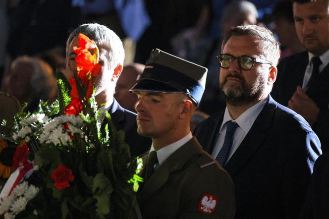 Uroczysta polowa msza święta i Apel Pamięci na pl. Krasińskich