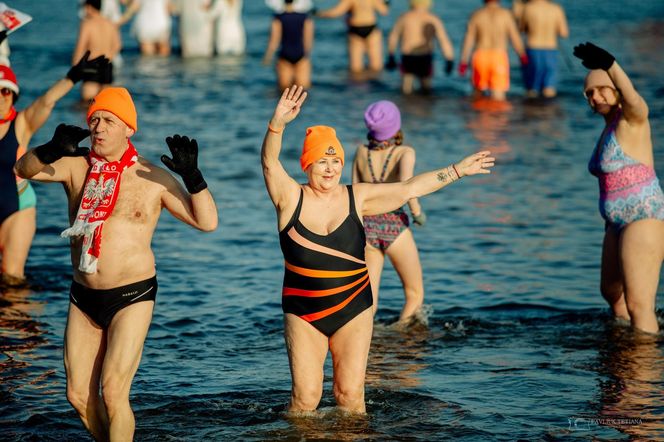 Morsowali z pierścieniem! Tak uczcili 105. rocznicą zaślubin Polski z morze 
