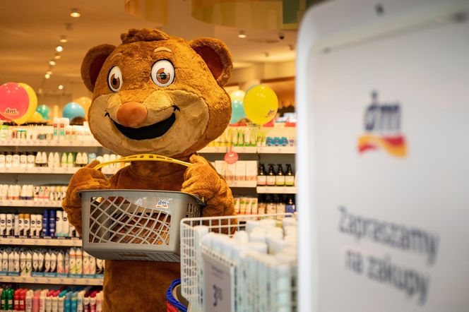 Konkurent Rossmanna otwiera kolejny sklep w Warszawie. Drogeria DM