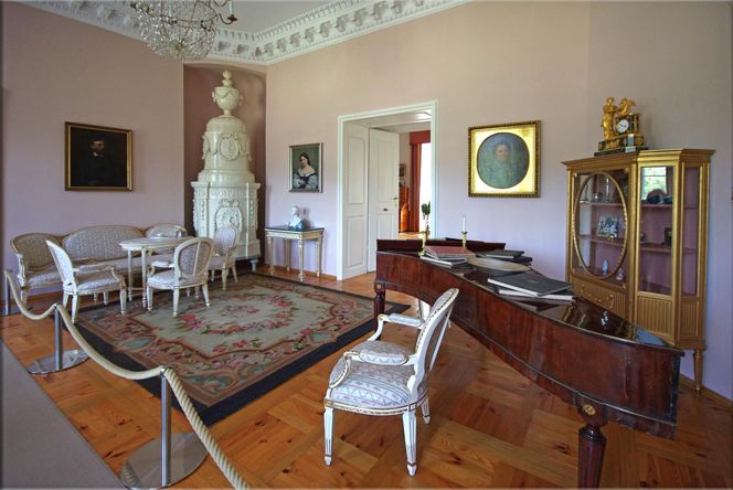 Dawniej rezydencja magnackiego rodu, dziś imponująca galeria sztuki. Zaglądamy do wnętrz Pałacu w Rogalinie