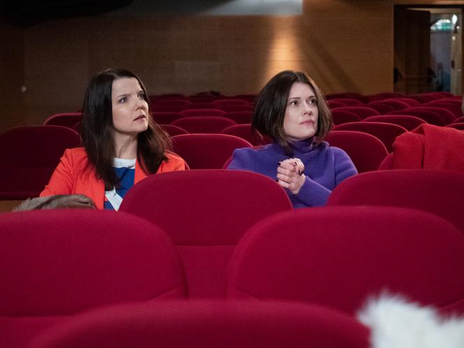 Na Wspólnej odc. 3273. Marta (Joanna Jabłczyńska), Celina Jantar (Joanna Sydor)