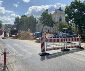Kolejne utrudnienia na skrzyżowaniu ulic Floriańskiej i Piłsudskiego. Wiemy jak długo potrwają
