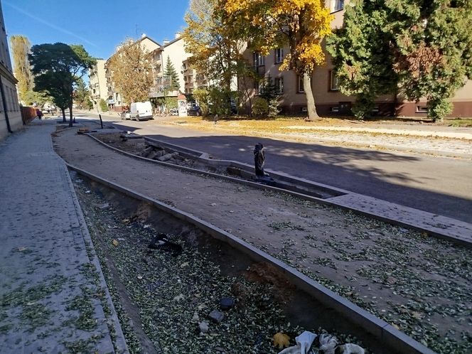 Na ul. Floriańskiej w Siedlcach powstaje nowe rondo ósemkowe i nowa nawierzchnia