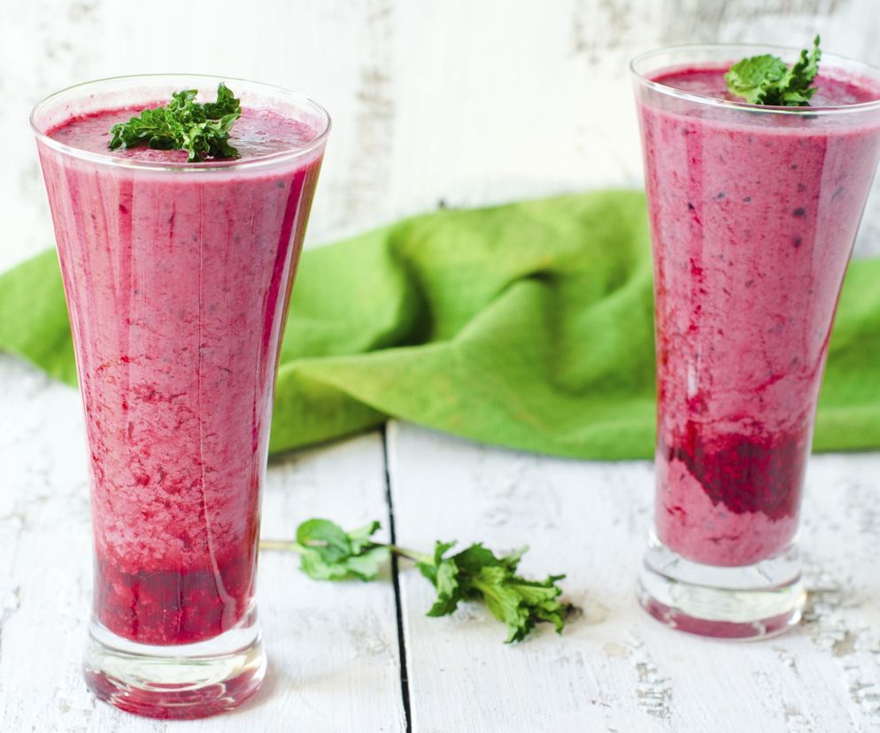 Kolorowe, wegańskie koktajle pomogą zregenerować organizm po dużym wysiłku fizycznym.