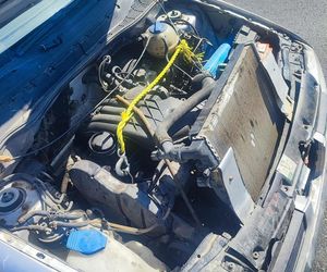 Łask. 18-latek jeździł po drodze zwykłym wrakiem! Jego seat nie miał nawet koła [ZDJĘCIA].