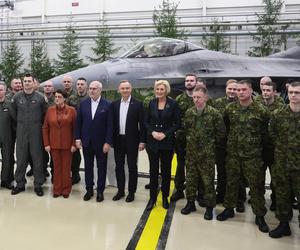 Andrzej Duda w Bazie Lotniczej w Amari