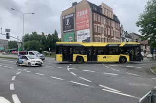 Pociągi i autobusy wróciły do kursowania. Estakada w Chorzowie jest zamknięta