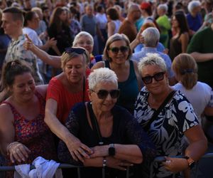 Potańcówka przed Teatrem Śląskim w Katowicach (09.08)