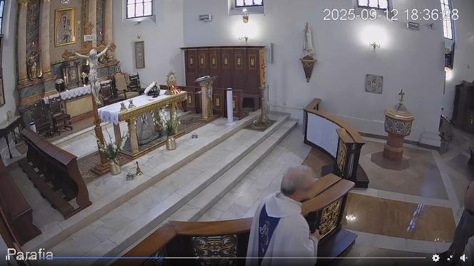 Półnagi mężczyzna przerwał mszę. Krzyczał, był agresywny