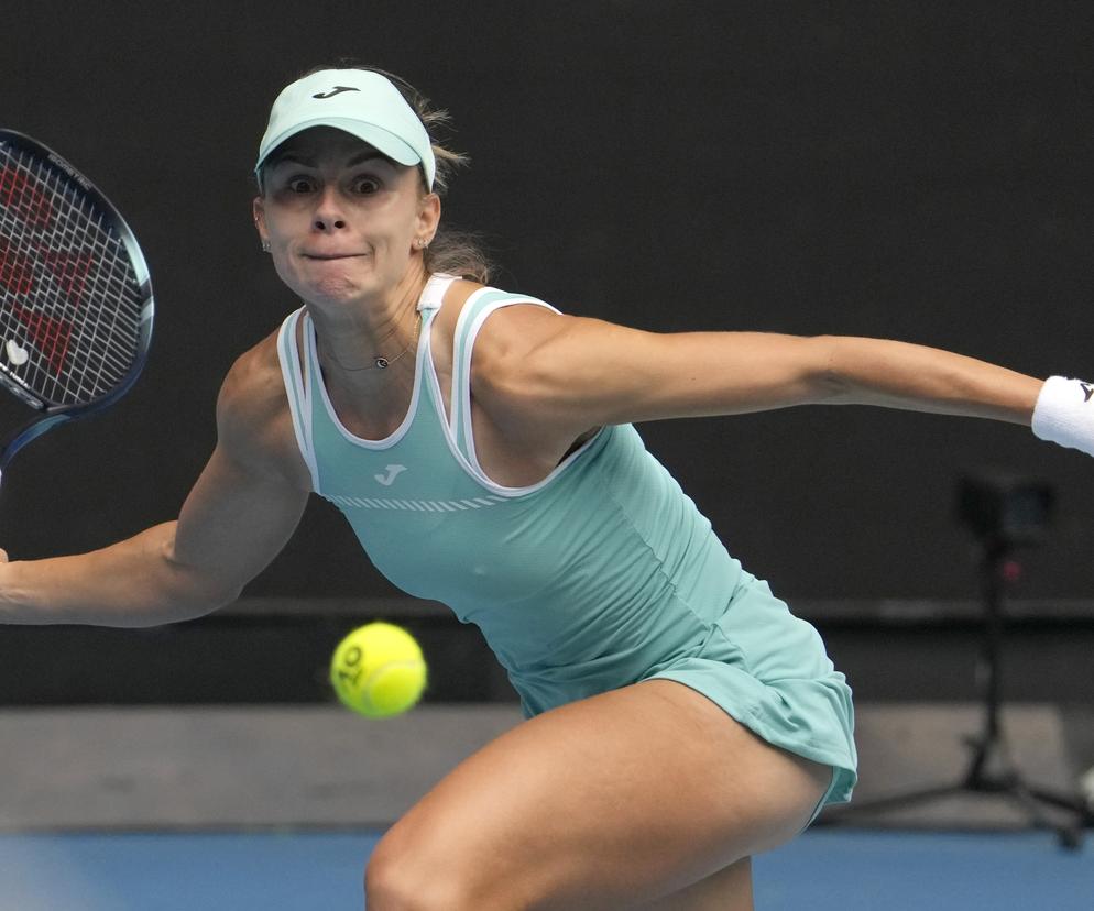 Linette - Aleksandrowa RELACJA NA ŻYWO Polka walczy z Rosjanką w 3. rundzie Australian Open Magda Linette WYNIK NA ŻYWO 