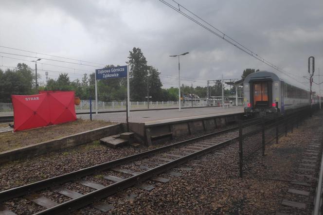 Tragedia w Dąbrowie Górniczej. Mężczyzna wtargnął pod pociąg