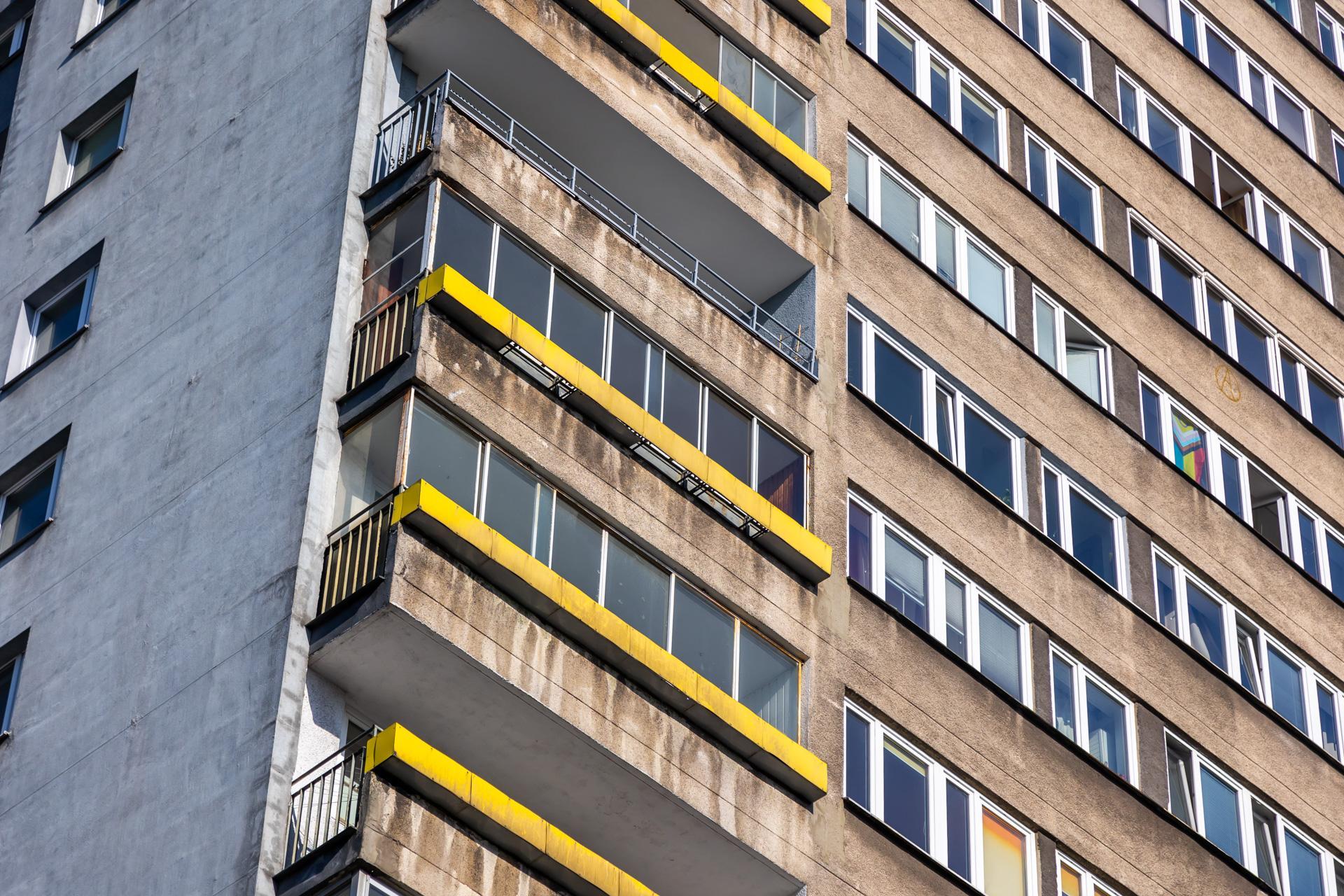 Młotek na Smolnej 8 w Warszawie. Zobacz zdjęcia symbolu luksusowych mieszkań w PRL-u