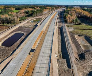 18 grudnia GDDKiA oddała  do ruchu ostatni z trzech odcinków autostrady A2 Mińsk Mazowiecki – Siedlce, pomiędzy węzłami Groszki i Siedlce Zachód