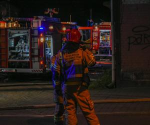 Pożar przy ul. Oswobodzenia w Katowicach. W akcji gaśniczej wzięło udział kilka zastępów straży