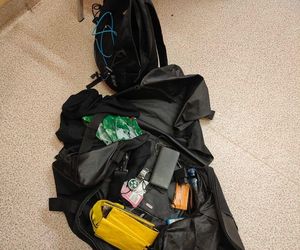 Złodziej na rowerze wyrwał plecak kobiecie