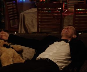 M jak miłość, zabawa sylwestrowa. Piotrek (Marcin Mroczek)