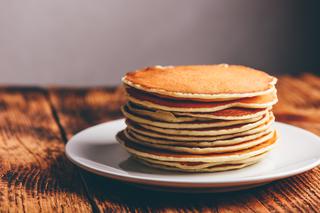Z czym jeść pancakes? Garść super pomysłów na dodatki do pankejków