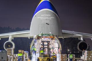 Olbrzymi samolot Antonov An-124 Rusłan z Wuhan wylądował w Katowicach. Co było na pokładzie? 