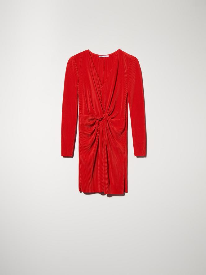 Czerwona sukienka na firmową Wigilię