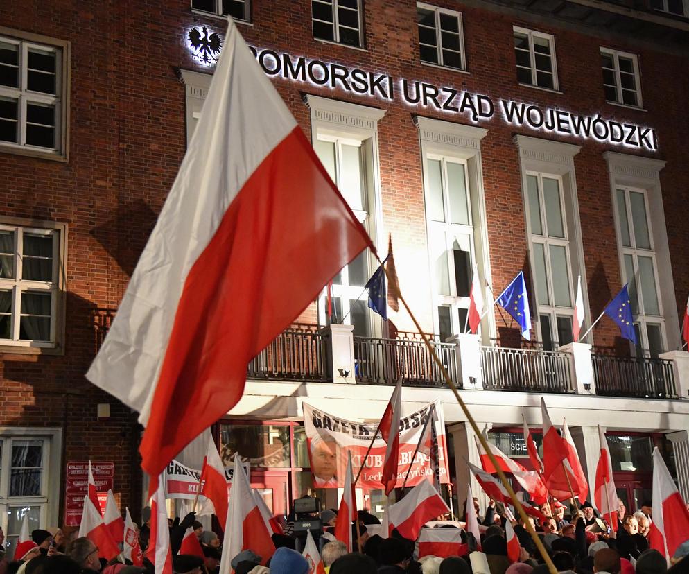 Politycy PiS protestowali w Gdańsku. Sprzeciwiali się polityce Donalda Tuska
