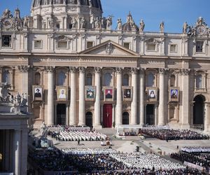 Był satanistycznym kapłanem, został świętym! Decyzja papieża Leona XIV