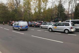 Taksówkarze protestowali na ulicach Katowic. Policjanci ukarali ich mandatami