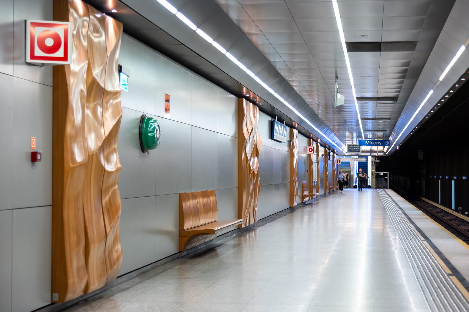 Stacja metra Stare Bielany