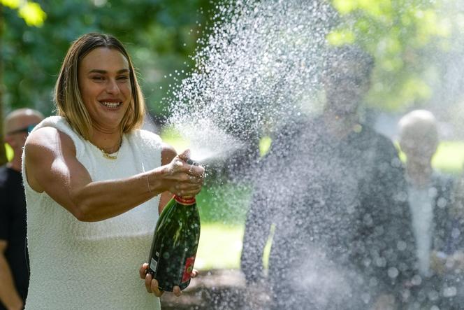 Aryna Sabalenka świętuje zwycięstwo w Australian Open