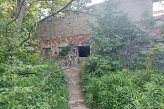 Opuszczona owczarnia w Fordonie. Obcym nie jest łatwo tam trafić. Legendy mówią, że kiedyś rządzili tam sataniści 