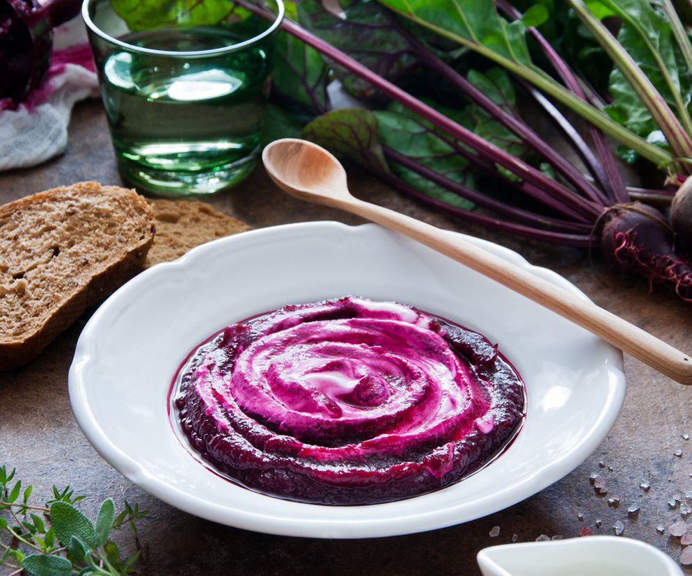 Zupa krem z buraków i malin