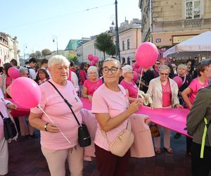 W centrum Lublina królował róż! Przez miasto przeszedł Marsz Różowej Wstążki